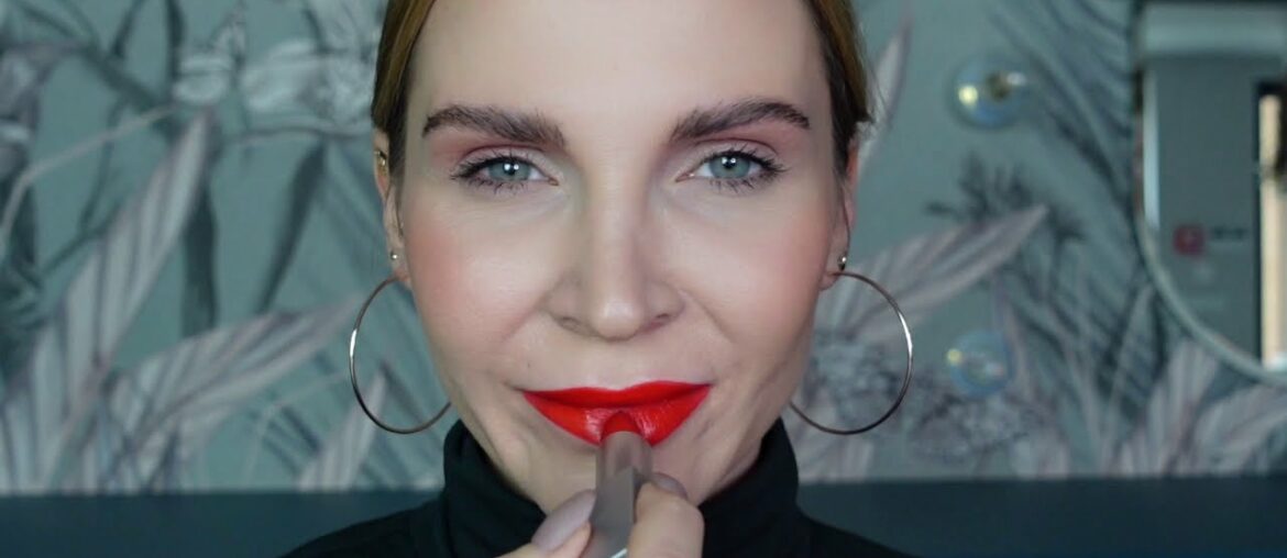 Must Have Edition by ESSENS Beauty - Classy Lipstick