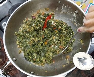 The immunity  booster  Punjabi sarso ka sag loaded wid Vitamin C n Antioxidants.