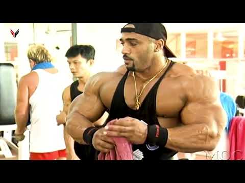 DENNIS JAMES   GET IN THE SHAPE   Gym Bodybuilding Motivation