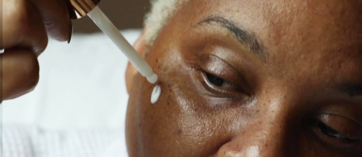 Ja Twan loving C Scription Vitamin C Brightening Serum!