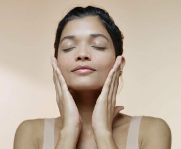 Beauty Application - Ideal Resource Renewing Pro-Vitamin C and E Oil Concentrate