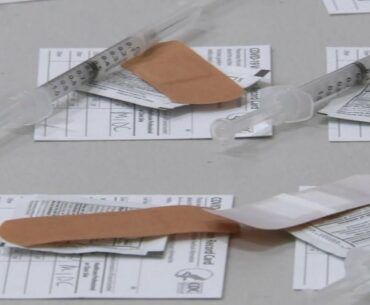 COVID vaccine hesitancy puts Illinois, US behind on race to herd immunity | ABC7 Chicago