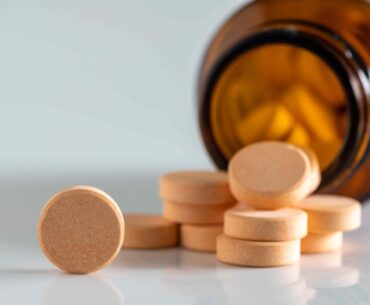 6 Health Conditions That May Benefit From a Daily Dose of Vitamin C