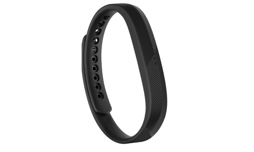 Screenless fitness tracker