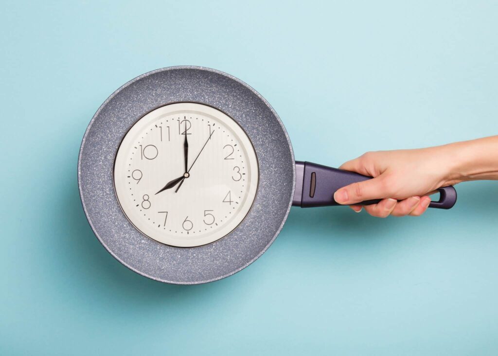 Should We Eat Dinner Earlier In Winter? Why Timing Might Matter More Than You Think