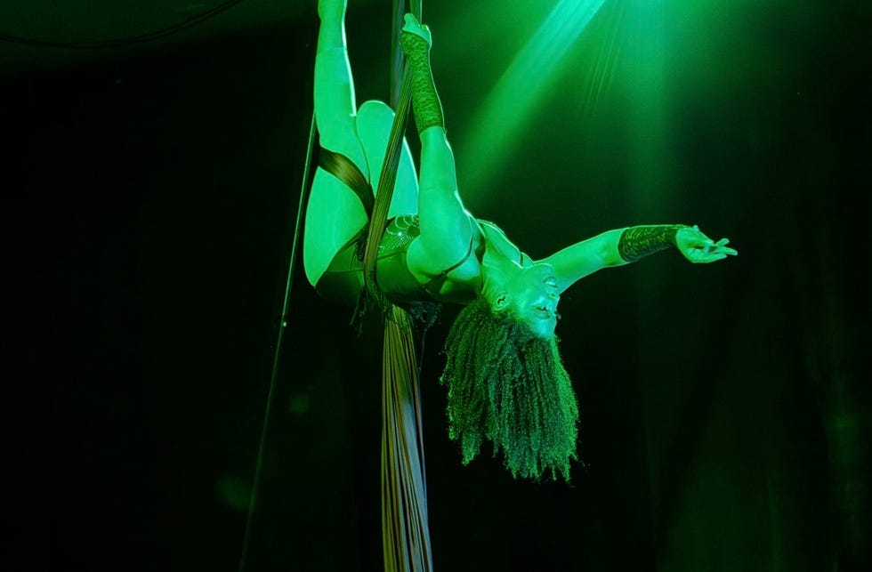 chyla everett performs aerial