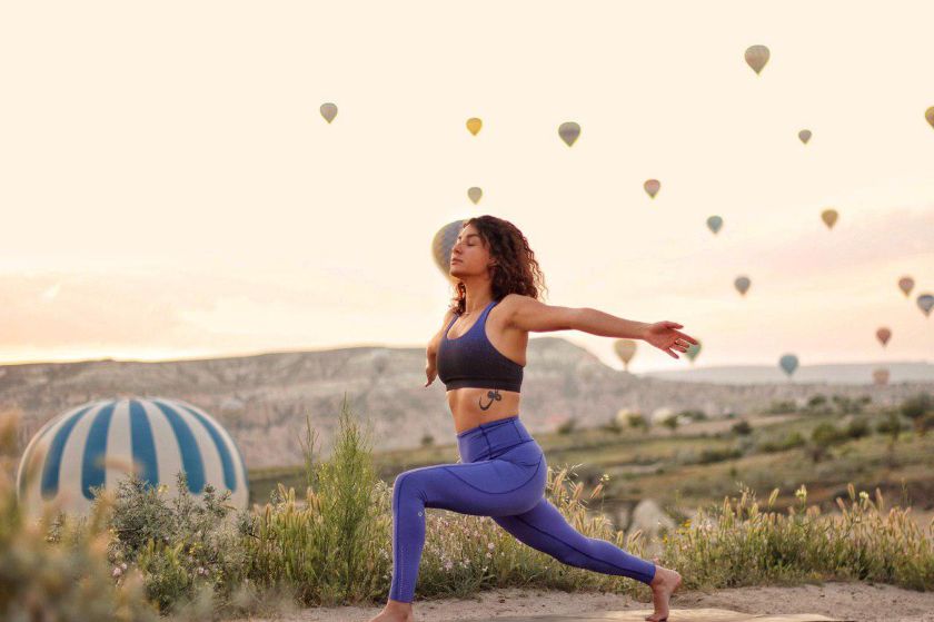 Argos-in-Cappadocia-sunrise-yoga