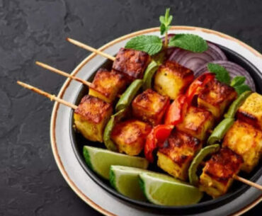 Vegetarian man loses 9 kg in 25 days, no supplements, starvation: His nutritionist reveals the diet that did it all