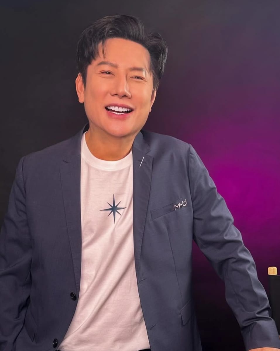 The situation reached a boiling point when Nawat suddenly ordered security to remove Fátima from the room.