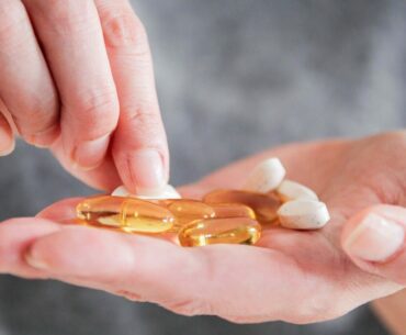 6 Supplement Pairs That Work Better When Taken Together