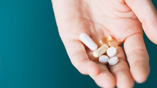 Your quick guide to nutrients and seven helpful supplements for steadier hormonal health. (Adobe Stock)