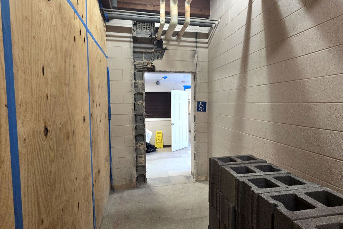 The exit from the men's locker room to the racquetball corridor.