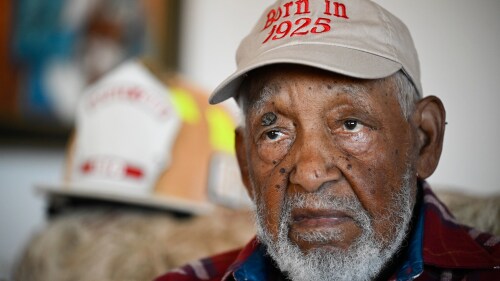 US-NEWS-CITY-HONORS-100YEAROLD-FIREFIGHTER-WHO-1-SD.jpg