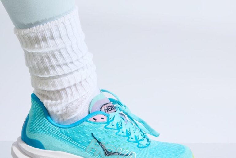 Fitness Experts Found January Deals on the Best Walking Shoes We've Tested