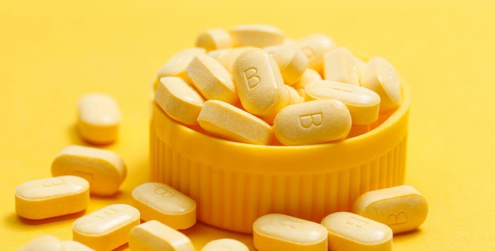 https://www.freepik.com/free-photo/vitamin-b-tablets-yellow-background_1168111.htm#fromView=search&page=1&position=3&uuid=1a12d307-0d5c-4933-a215-5d6d7f83559f&query=vitamin+B