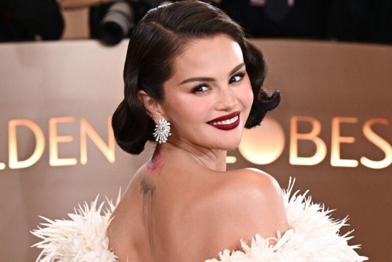 Selena Gomez’s wet-look bob, sultry smoky eye, and bronze nails are winter’s hottest beauty moment