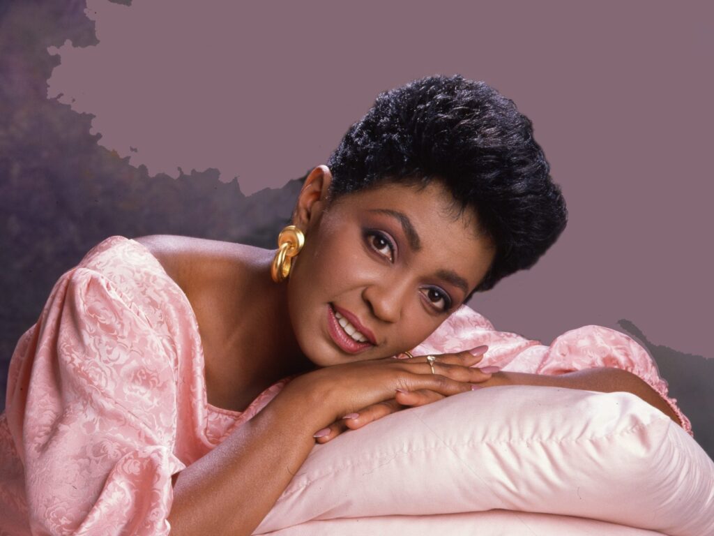 a-look-back-at-anita-baker-s-iconic-pixie-cuts-essence-vitamin-rush