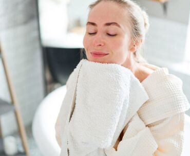 The Retro Beauty Trick My Grandmother Taught Me For Instantly Depuffed Skin