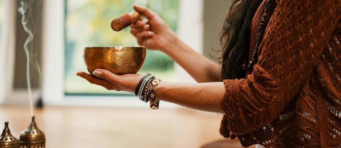 Sound Baths & Red Light Therapy