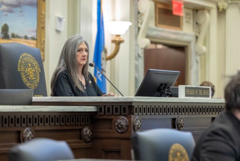 Roe Files Bill to Increase Daily Physical Activity for Oklahoma Students