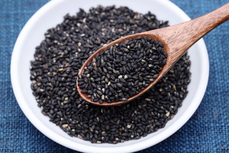 What Happens to Your Health When You Add Black Sesame to Your Diet