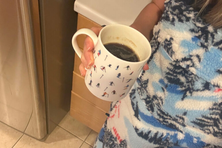 Weekend Reads: Winter Layers, Beauty Hits & Feel-Good Finds