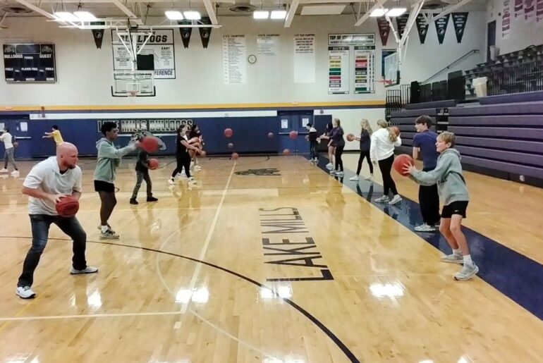 Class promotes lifelong fitness