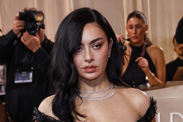Charli XCX's Hairstylist Breaks Down Her Glam Golden Globes Blowout