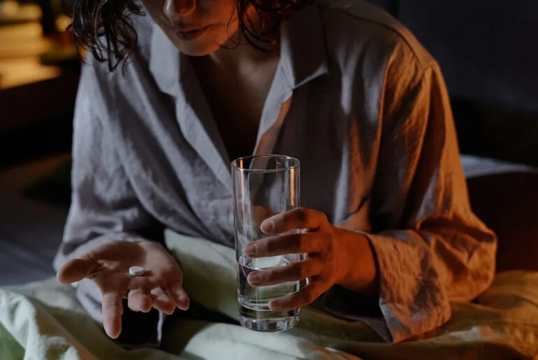 Dietitians Say You Shouldn't Take These Vitamins in the Morning