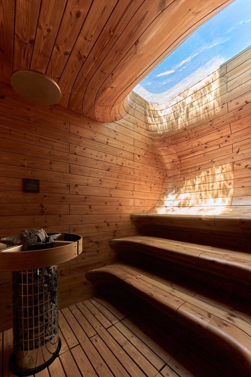 Sauna in a holiday home by Sou Fujimoto