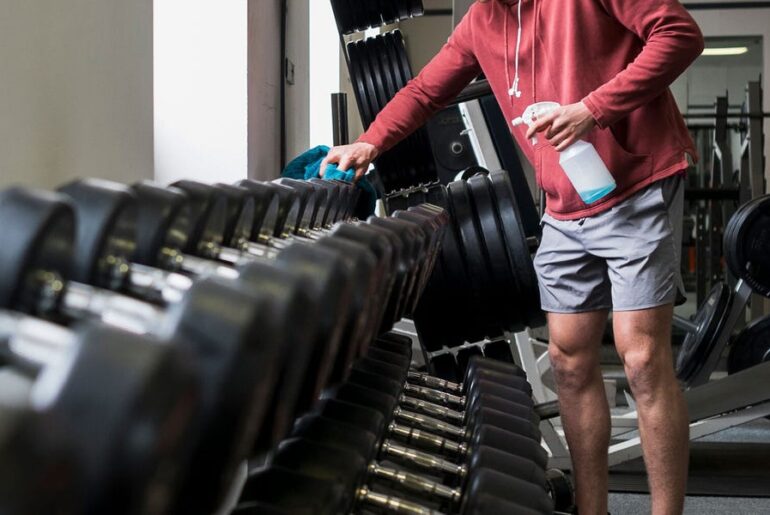 How to Clean Your Dumbbells, According to a Gym Owner