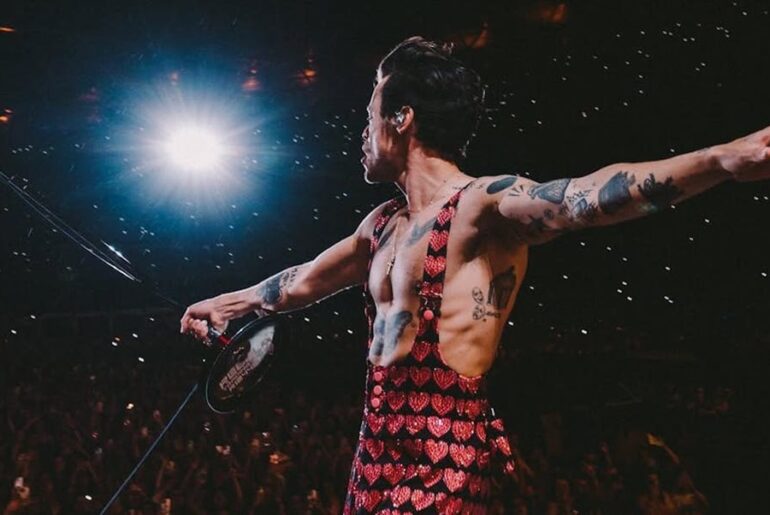 Harry Styles Built His Athletic Physique with This Relentless Routine – Featuring a 300-Rep Warm-Up