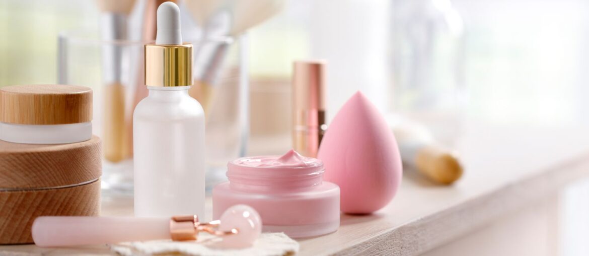 4 Signs It’s Time to Toss Your Beauty Products ASAP
