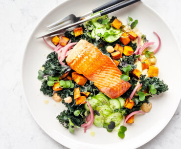 Should You Follow the New Food Pyramid? Dietitians Weigh In