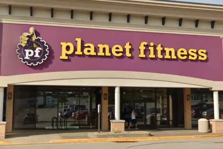 Connellsville man charged with attempted homicide after shooting outside Planet Fitness