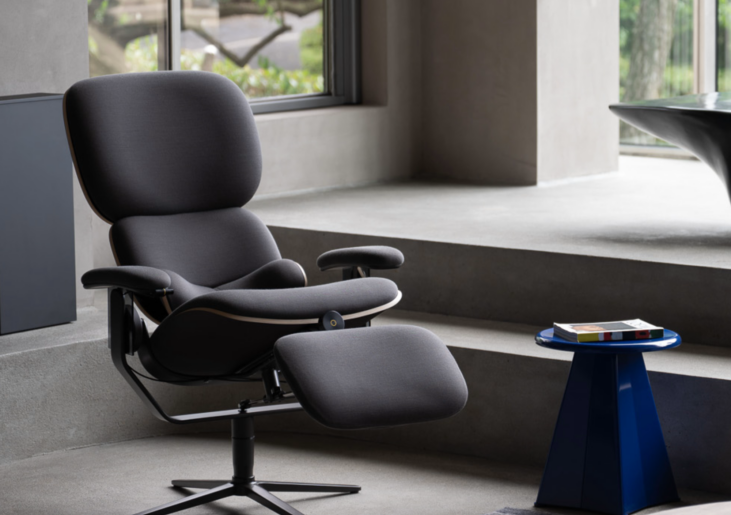 I Tried DavidHugh's 'Flotation Tank'-Inspired Wellness Chair