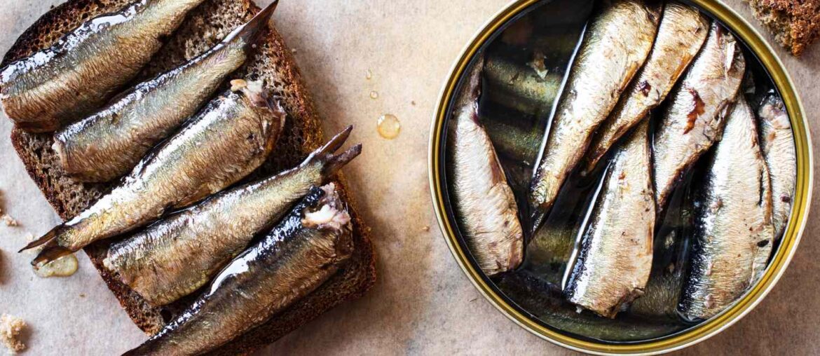 5 Healthiest Tinned Fish Packed With Omega-3s and Protein