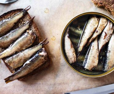 5 Healthiest Tinned Fish Packed With Omega-3s and Protein