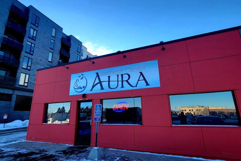 Therapist opens Aura Wellness Center in downtown Rochester - Post Bulletin