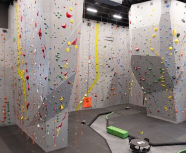 Free climbing, wellness event at Rec Center welcomes first responders