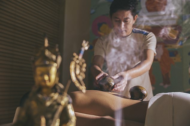 At the spa there is the option of a four-handed Abhyanga massage, which blends Ayurvedic oils with knot kneading