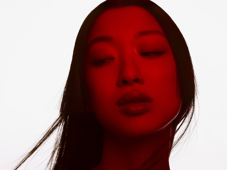 Eccentric Molecules, Molecule 1 + Champaca