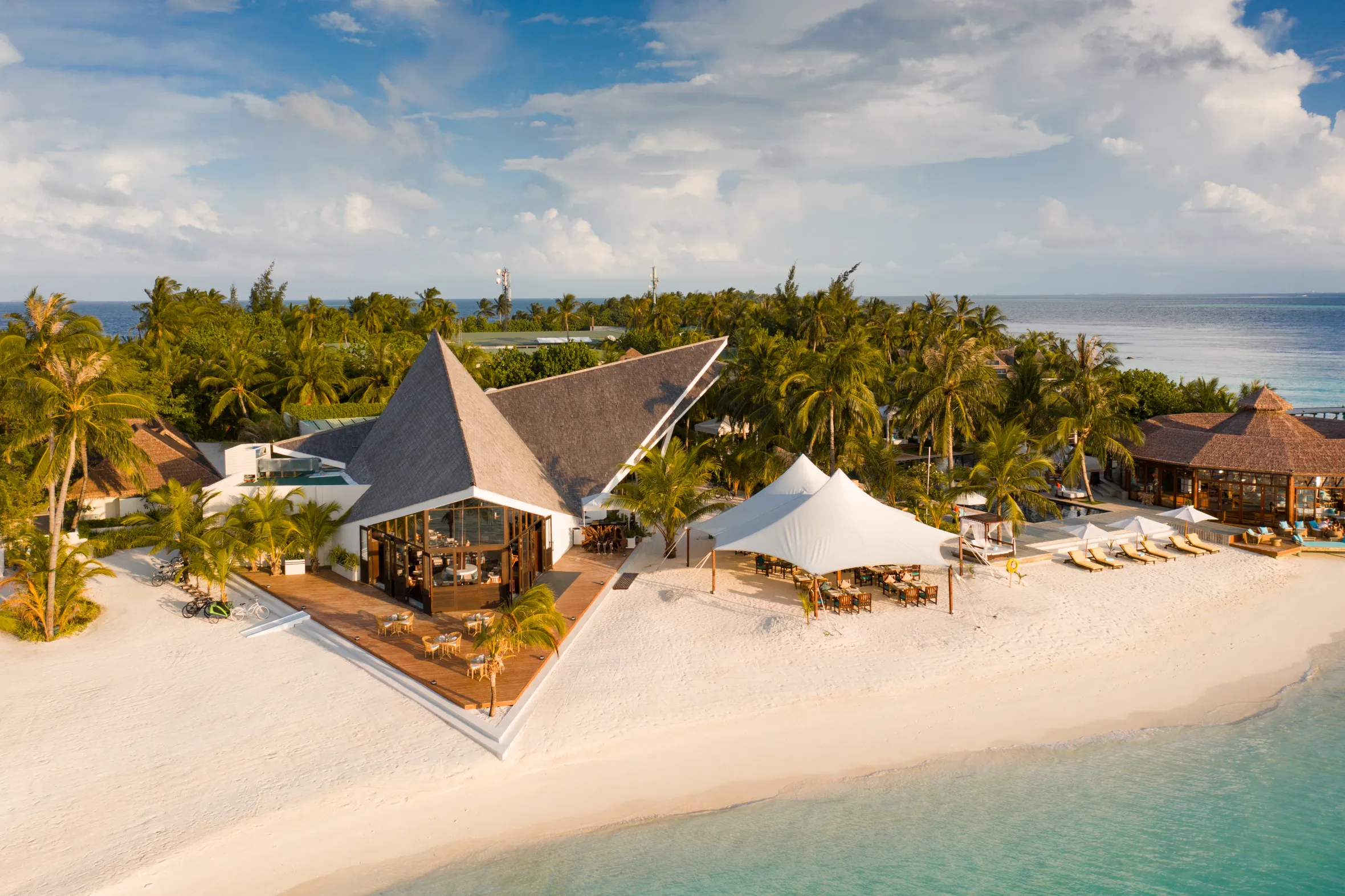 Ozen Reserve Bolifushi beachfront resort.
