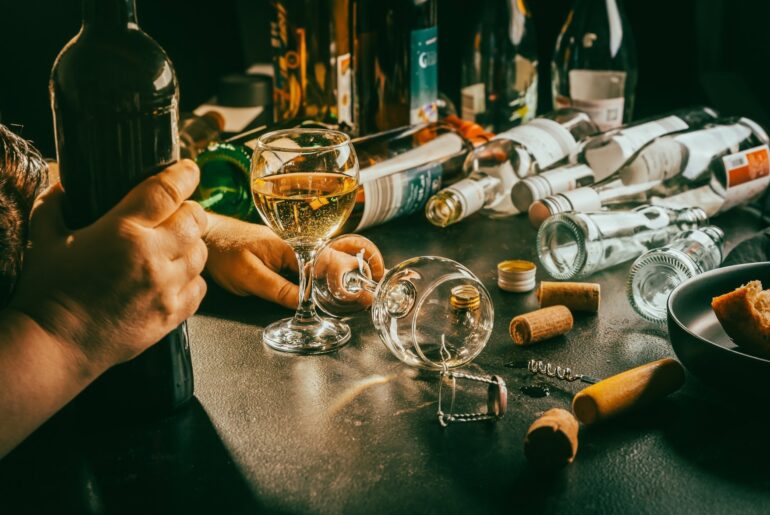 Normal BMI hides nutritional gaps in alcohol use disorder