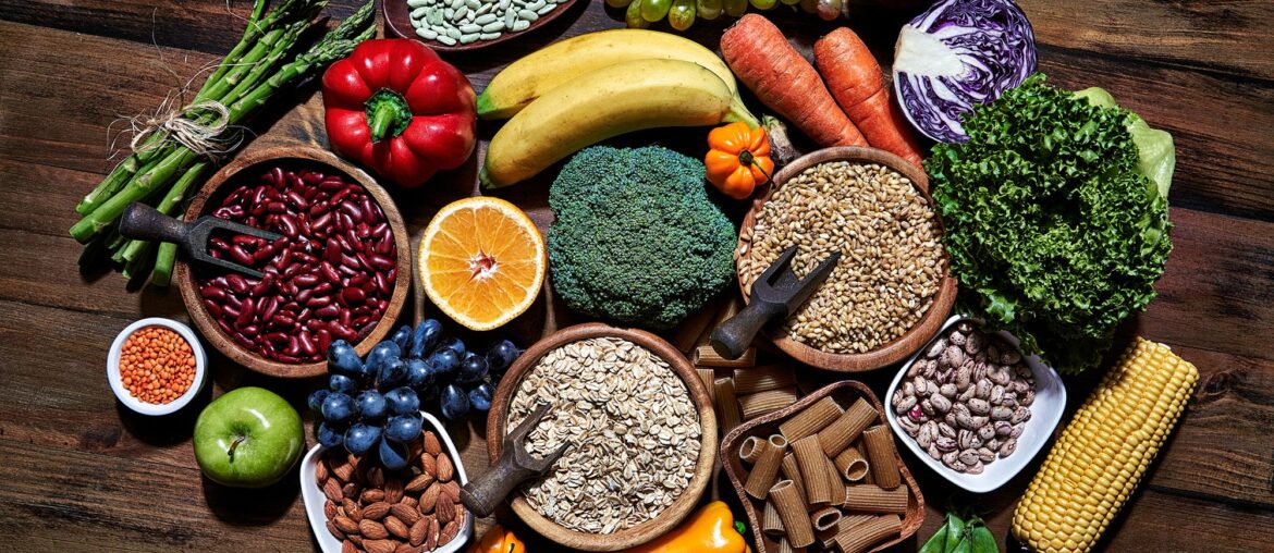 Low-carb and low-fat diets associated with lower heart disease risk if rich in high-quality, plant-based foods, low in animal products