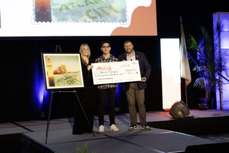 Stockton Students Spotlight the Natural Beauty of Atlantic City Through Artist-in-Residence Project