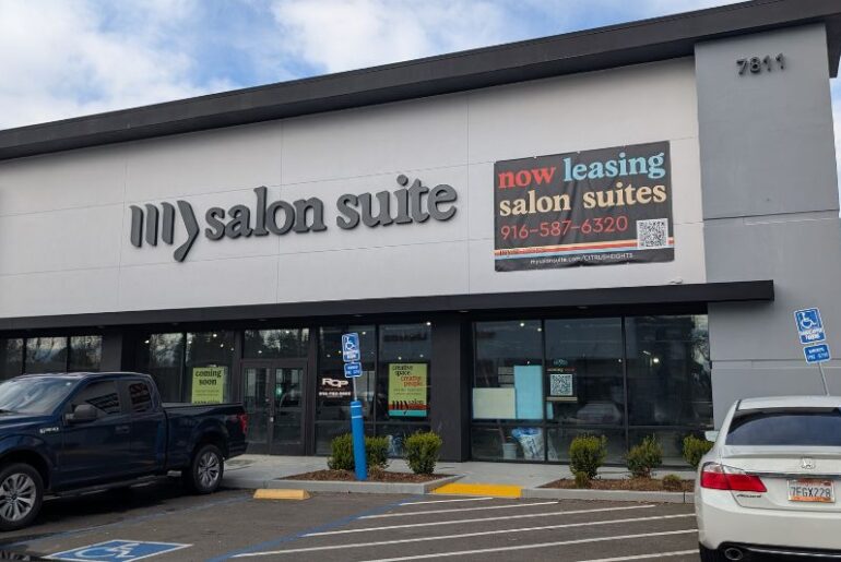 A new Grocery Ouetlet is preparing o open this spring at Sunrise Blvd. and Madison Ave. // SB Williams