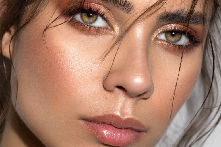 Bronzy Eye Is Spring’s Biggest Beauty Trend, Makeup Artist Shares