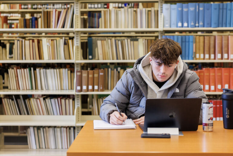 7,000-plus Huskers named to Deans’ List for fall 2025