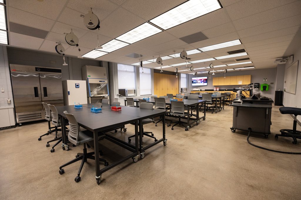 Lab with desks and chairs.